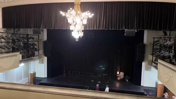 Театральный Петербург в мае: лучшие спектакли в Санкт‑Петербурге